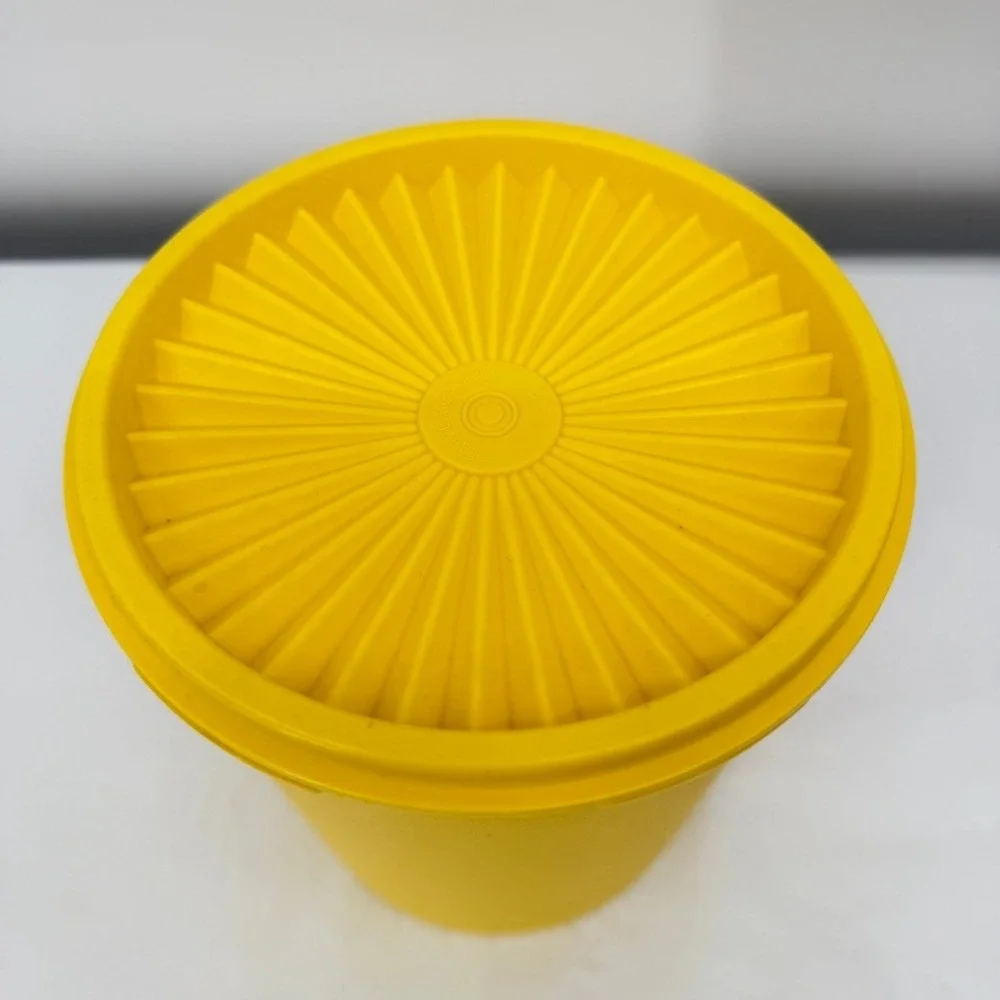 VTG Tupperware‎ Servalier Canister Yellow Sunburst Medallion Retro Kitchen